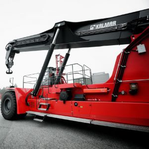 Logistics BusinessKalmar receives double order for the new Super Gloria reachstacker with a world record lifting capacity of 130 tonnes