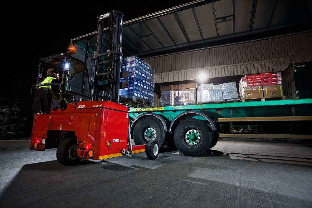 Logistics BusinessFPS chooses electric MOFFETTs for night-time deliveries
