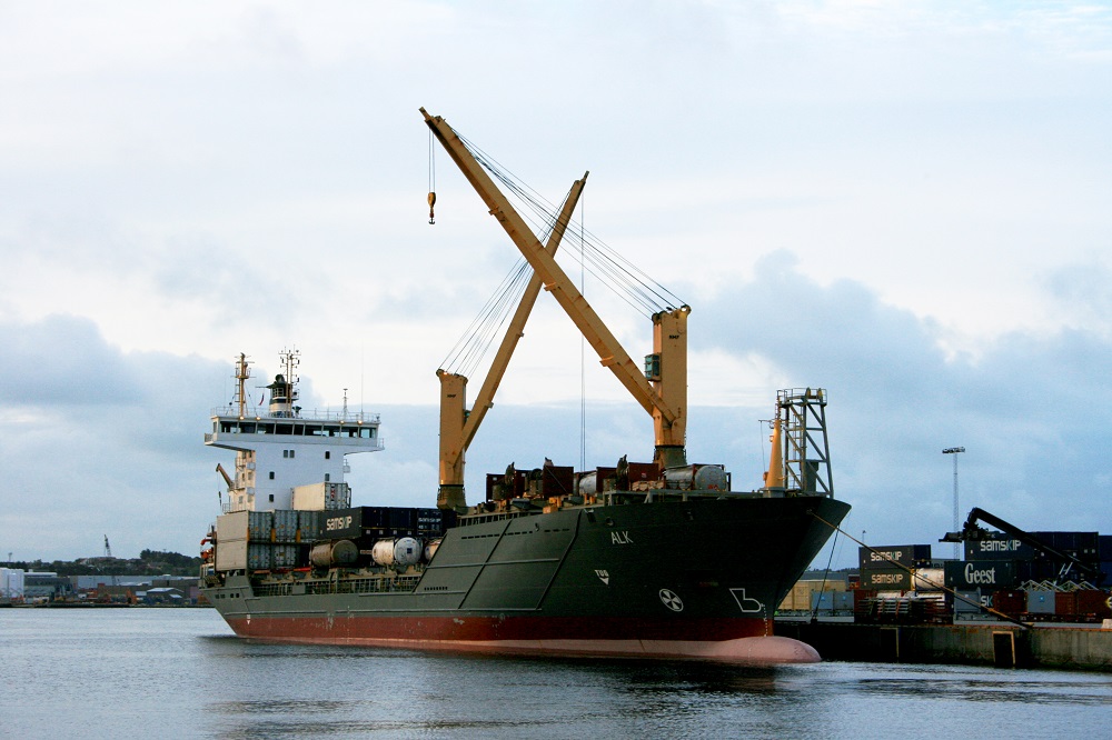 Logistics BusinessPort operator Euroports is set to invest 10 million euro at quay 850, in the port of Ghent. The investment includes a state-of-the-art 85,000-ton warehouse, with value-added service equipment. Construction is scheduled to start this summer and the new facilities will be commissioned at the end of this year.
<br src=