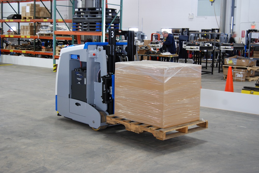 Logistics BusinessJBT debuts JayBoT AGV at LogiMAT 2016