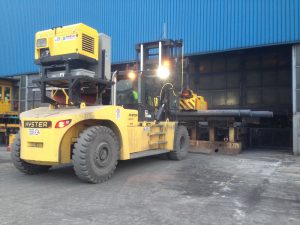 Logistics BusinessLa Cisa takes 32t Hyster Tier 4 Final lift truck for magnetic hot steel operation