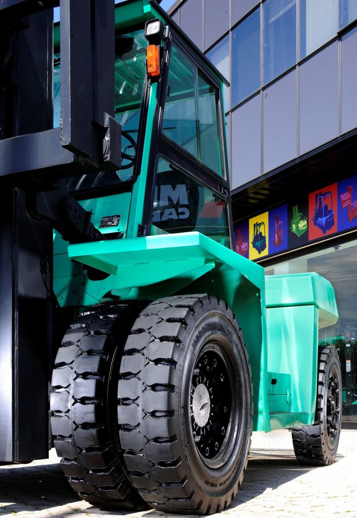 Logistics BusinessMARANGONI INDUSTRIAL TYRES RAISES ITS PRICES STARTING 15 MAY