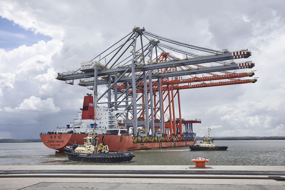 Logistics BusinessGiant Cranes Arrive at London Logistics Hub