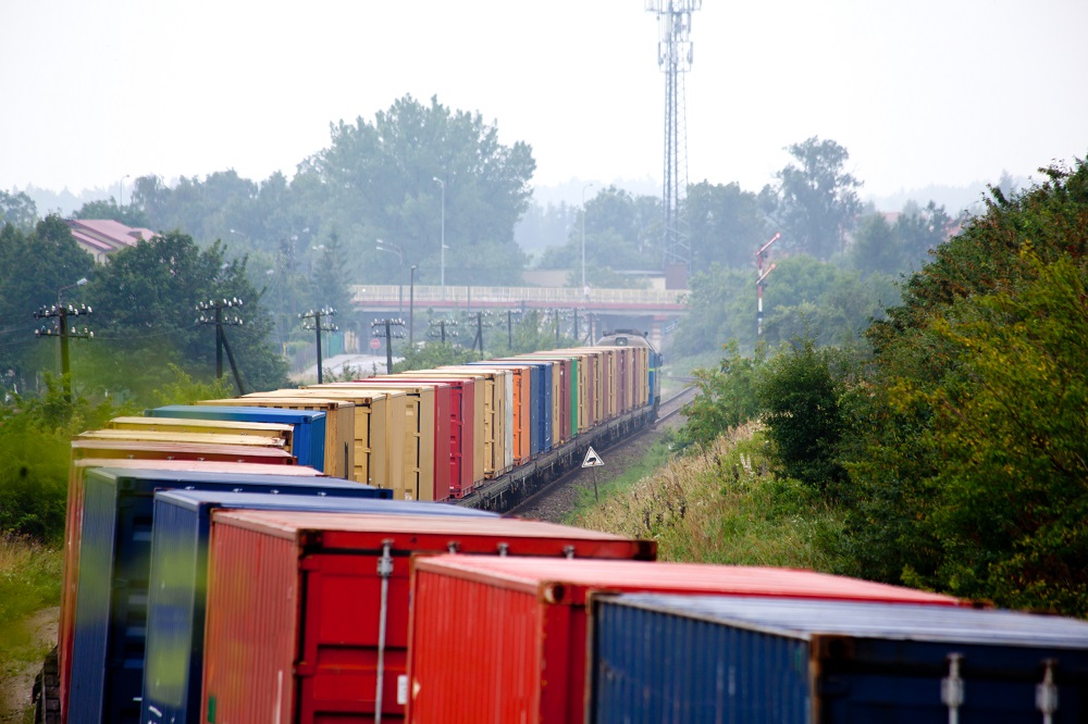 Logistics BusinessRZD Logistics (a subsidiary of Russian Railways) and Azerbaijan Railways will develop the International NorthSouth Transport Corridor. The partners have agreed on a pass-through rate aiming to attract more freight traffic to the multimodal route. This route will start in India, and pass through Iran and Azerbaijan to Russia, in both directions.
<br src=