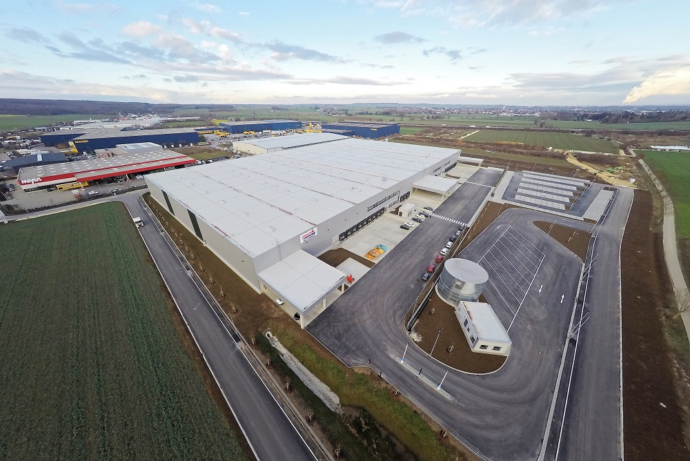 Logistics BusinessRealogis Real Estate acquires two newly developed logistics properties with 31,500 sqm of space from Habacker Holding