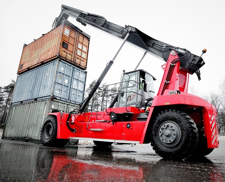 cargo handling equipment in kemaman