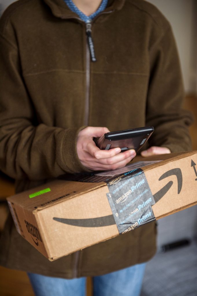 Logistics BusinessAmazon to Deliver ‘Direct to Fridge or Car Boot’ in New Tech Link-Up