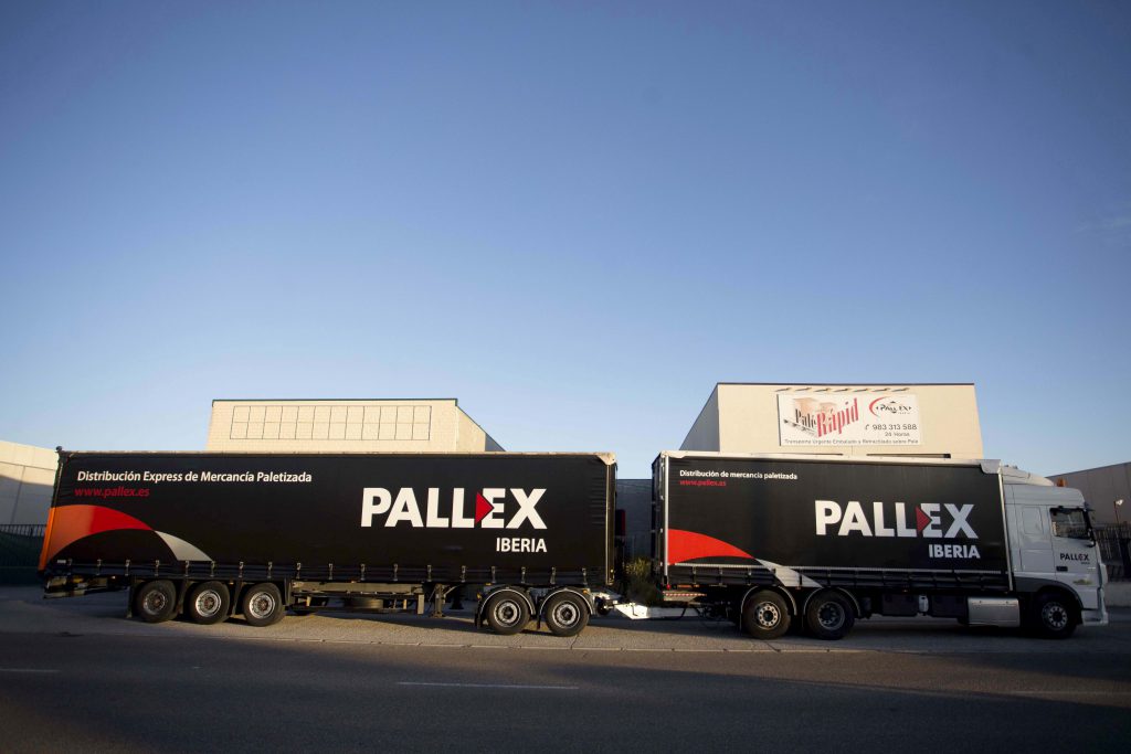 Logistics BusinessMegatrailers Add Capacity to Single Loads for Palletised Freight Network