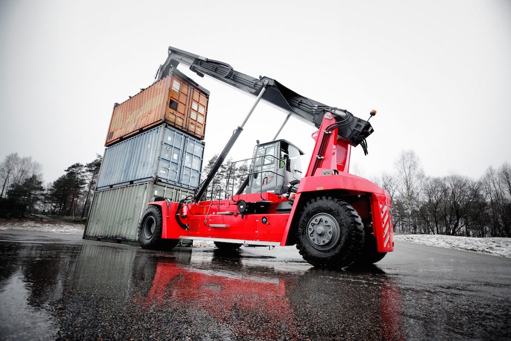 Logistics BusinessBusiness Shift at Portsmouth Prompts Empty Container Handler Order