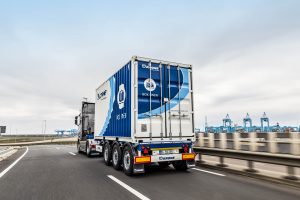 Logistics BusinessKrone Box Liner Promises Flush-Fit Rear Loading