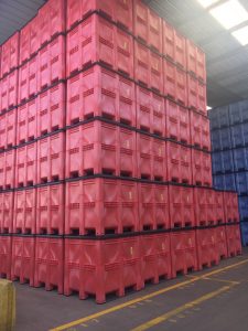 Logistics BusinessHuge Delivery of Plastic Pallets Helps Automate Pet Food Maker