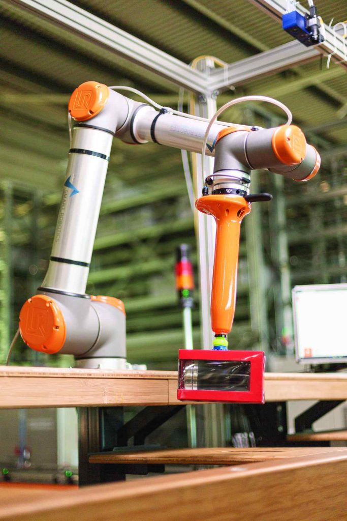 Logistics BusinessVanderlande Smart Cobot Starts Finland Pilot Project