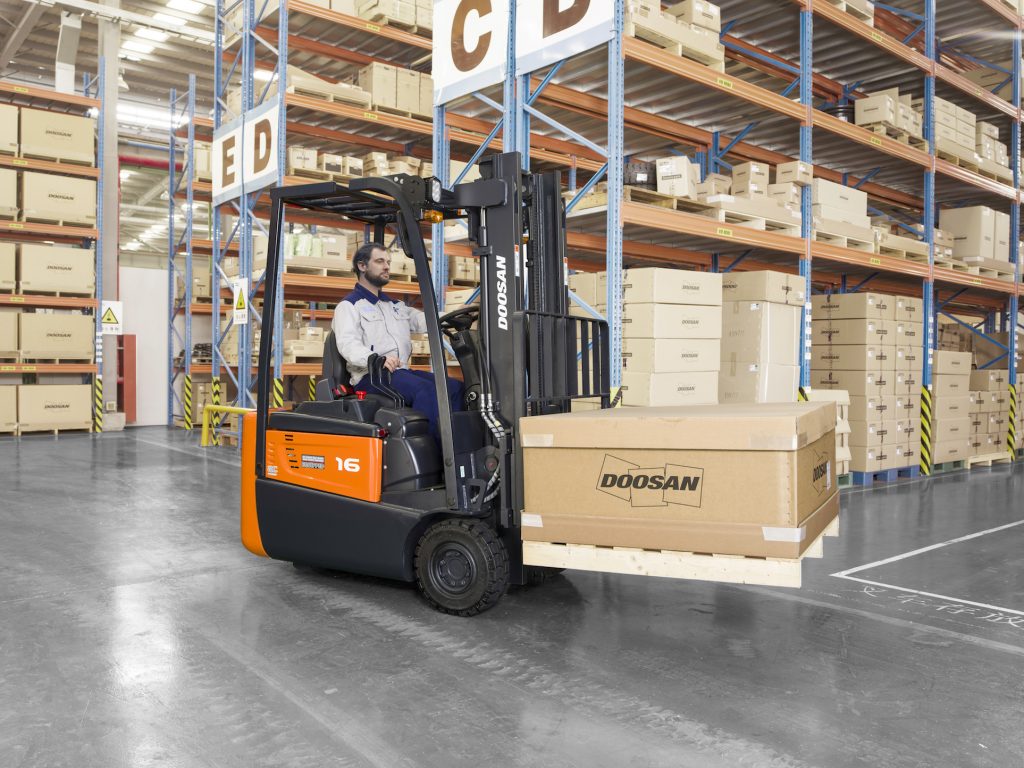 Logistics BusinessDoosan to Debut Rugged Electric Truck Range at IMHX