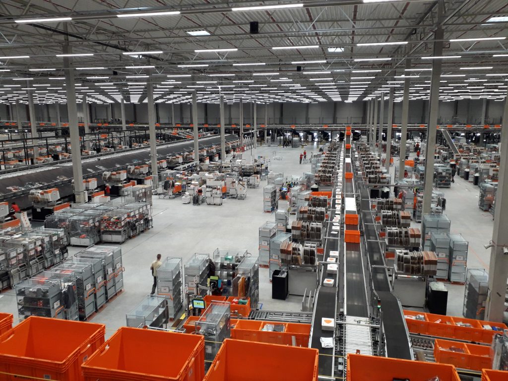 Logistics BusinessTGW Hands Over Lodz Fulfilment Centre for Online Fashion Retailer