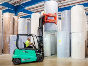 Logistics BusinessCase Study: Mitsubishi EDiA Electric Forklift On a Roll