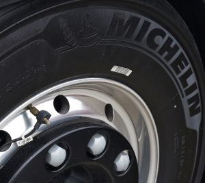 Logistics BusinessVolvo Selects Michelin for Record-breaking Road Tests