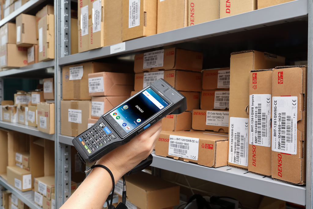 Logistics BusinessAdvantages to Andoid over Windows CE, say Denso