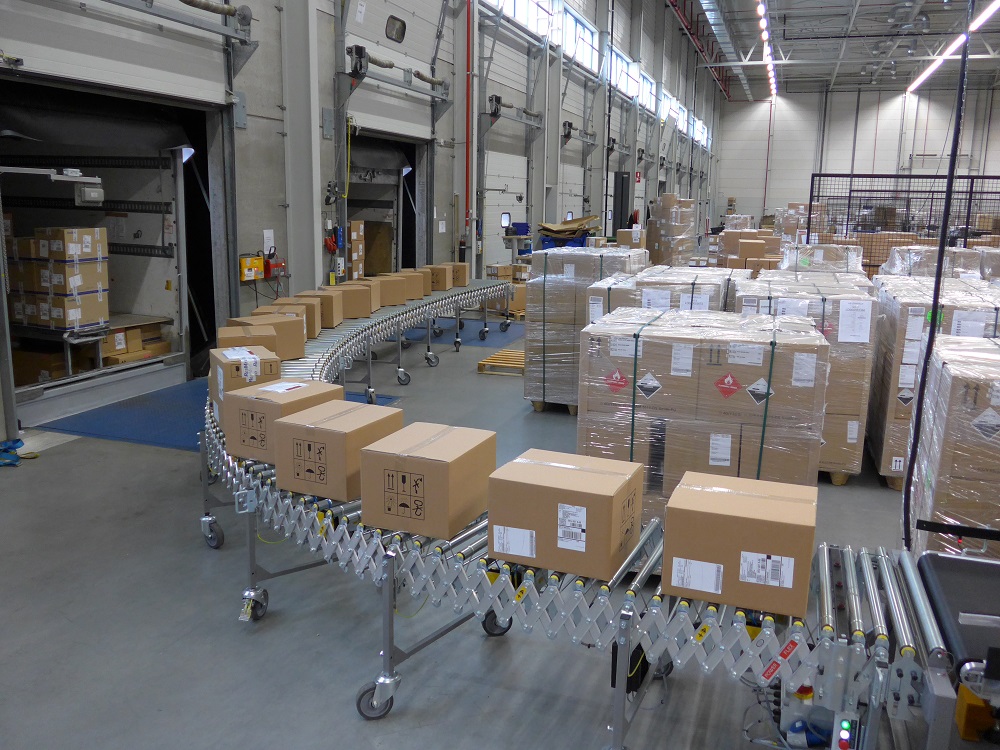 Logistics BusinessSpecialist Range of Conveyors to meet Packaging Demands