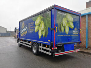 Logistics BusinessCost-Effective Lorry Curtains for Clean Lines