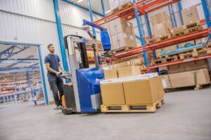 Logistics BusinessMobile Order Pickers to help with Growing e-Commerce Logistics