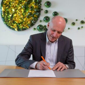 Vandelande CEO signs The Climate Pledge