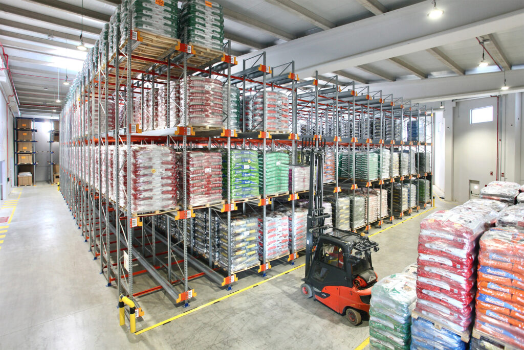 Logistics BusinessAnimal feed producer gets high-density storage solution