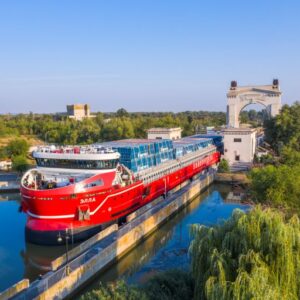 Logistics BusinessGEFCO transports crane from Kazakhstan to Belgium