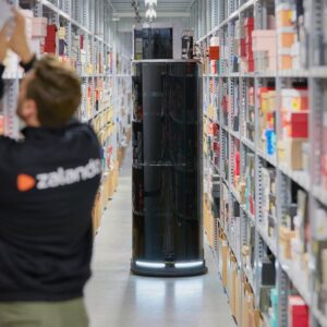 magazino-extends-robot-fleet-zalando
