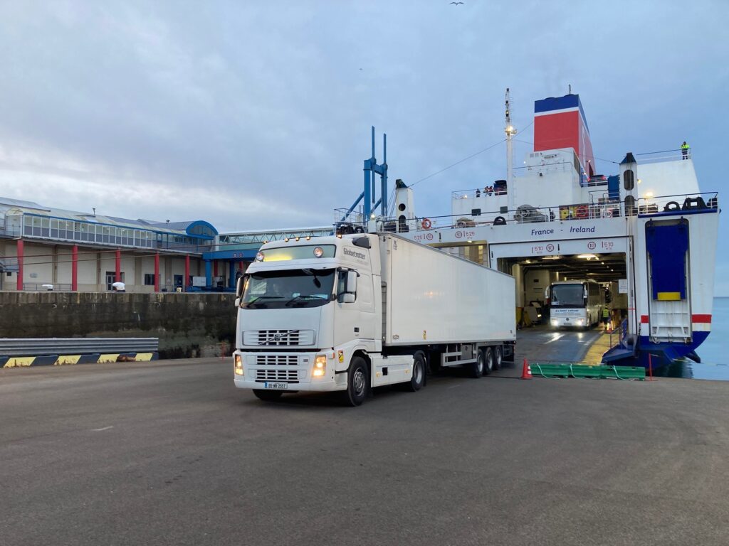 Cherbourg handles 100,000th container from Ireland!