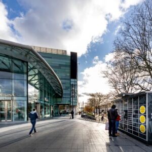 inpost-brings-lockers-westfield-shopping-centres