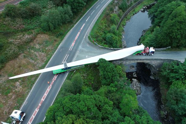 Logistics BusinessCollett delivers 57-metre wind farm blades