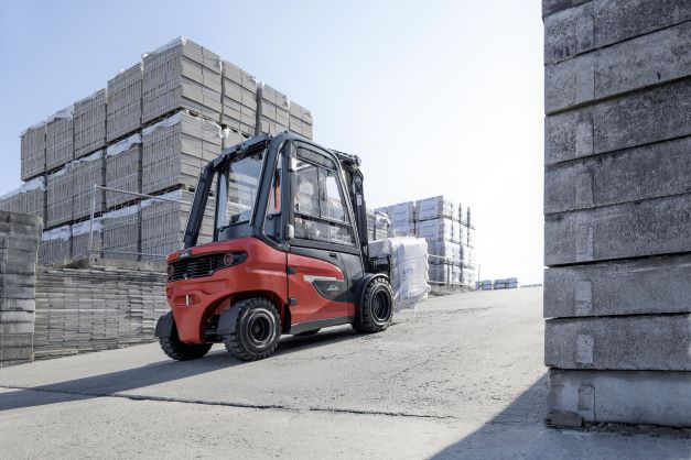 Logistics BusinessLinde presents concentrated expertise at LogiMAT