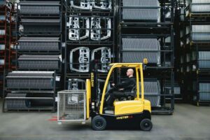 Logistics BusinessHyster offers Sunlight Li-ion option