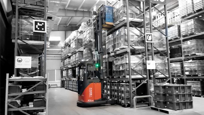 Logistics BusinessDriverless forklifts can solve recruitment issues