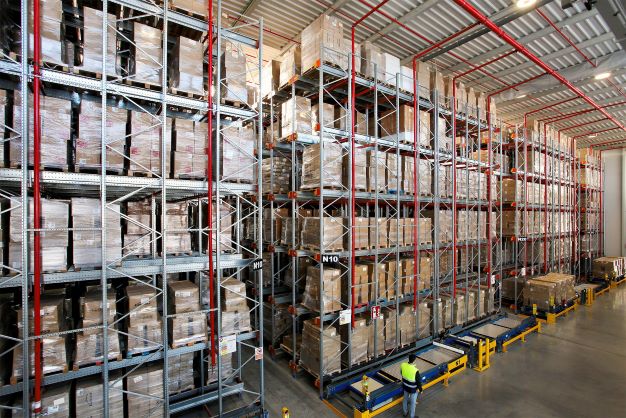 Logistics BusinessAR Racking implements shuttle system for household items company
