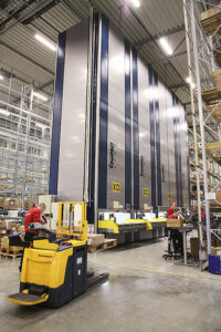 Logistics BusinessVR system simulates vertical storage space