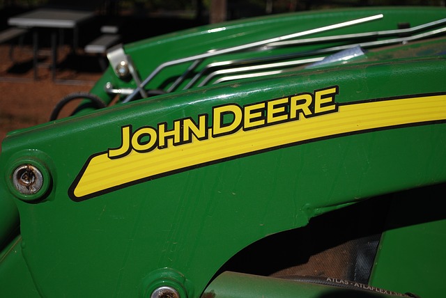 Logistics BusinessCarousel awarded John Deere Hall of Fame status