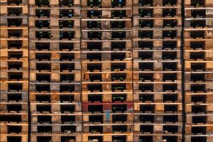 Logistics BusinessUsed pallet demand soars as supply chains cut costs