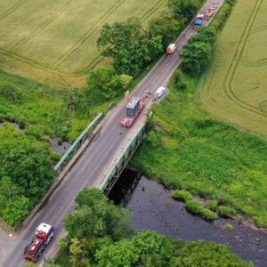 Logistics BusinessHaulage team overcomes bridge challenge