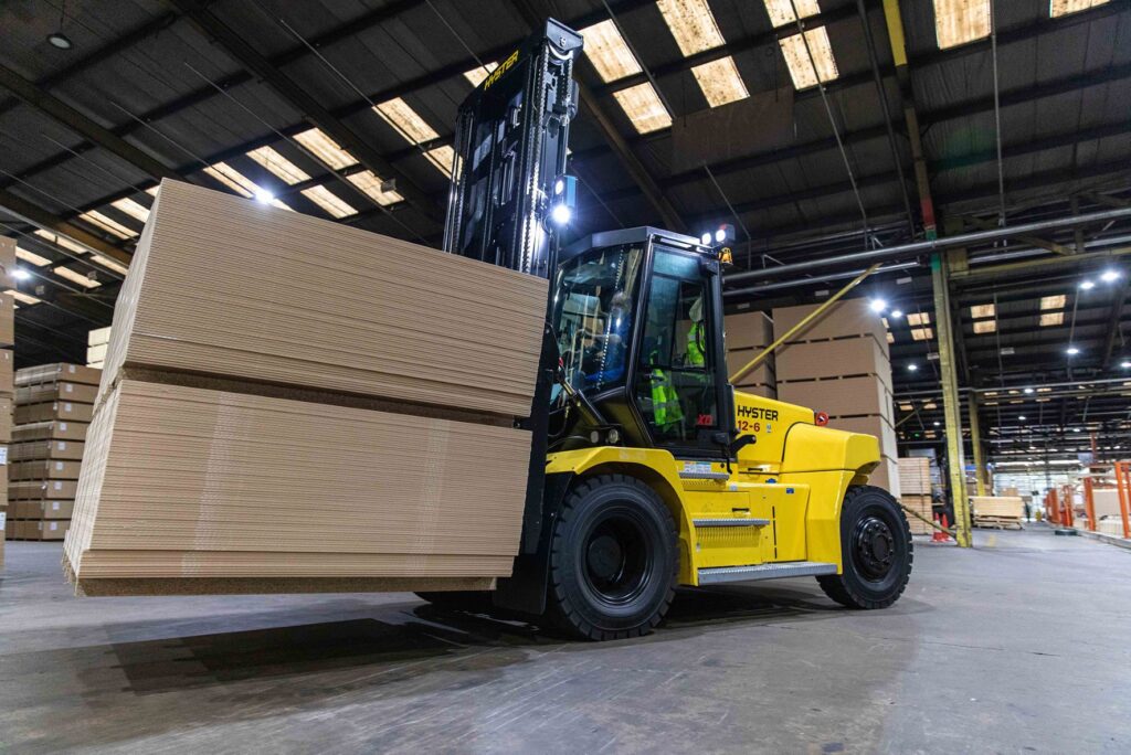 hyster-big-trucks-productive-reduced-emissions