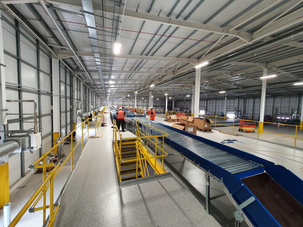 Logistics BusinessMezzanine Floors Help Warehouses Save
