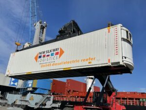 Logistics BusinessNew Diesel-Electric Reefer Developed