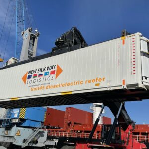 Logistics BusinessNew Diesel-Electric Reefer Developed