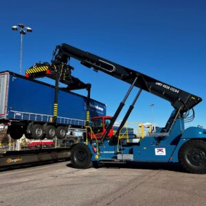 Swedish port receives Konecranes reach stacker