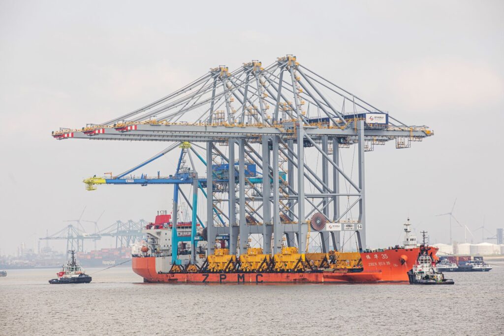 new-quay-cranes-antwerp-gateway