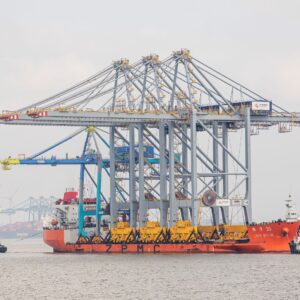 Logistics BusinessNew Quay Cranes at Antwerp Gateway