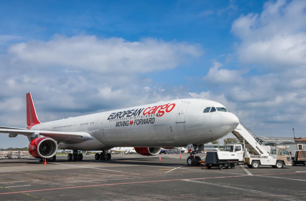 Logistics BusinessNew Air Freight Connection: China-Bournemouth