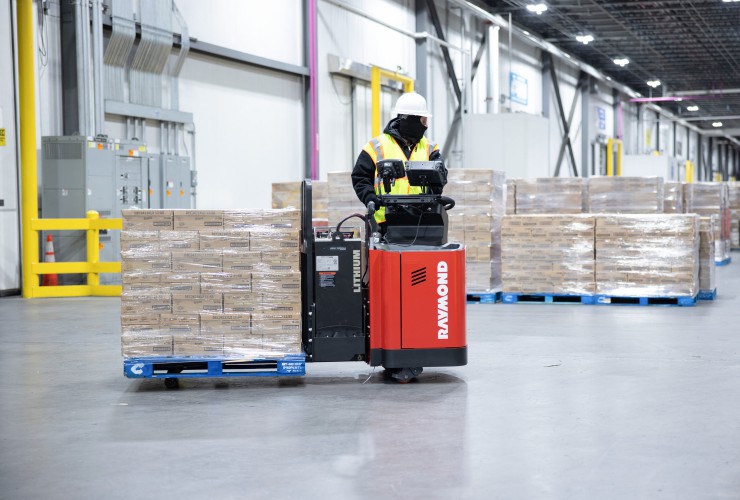 Logistics BusinessIFOY Test Report: Raymond 8910 End Rider Pallet Truck