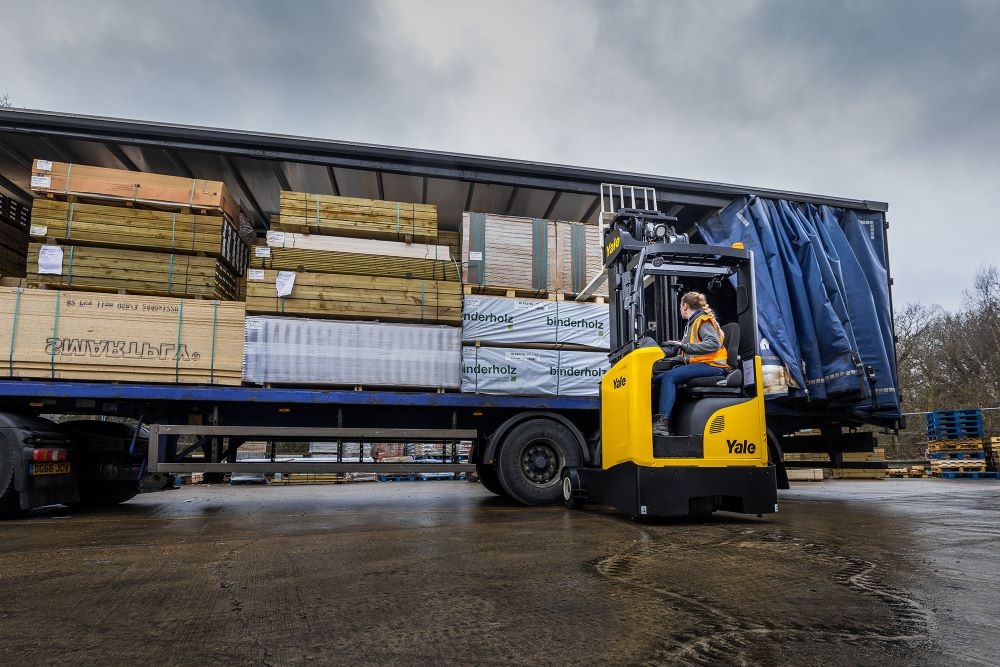 Logistics BusinessYale Launches Outdoor Reach Truck