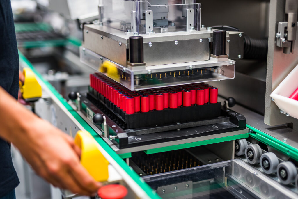 Logistics BusinessBattery Economy & Safety: Li-Ion vs Lead-Acid